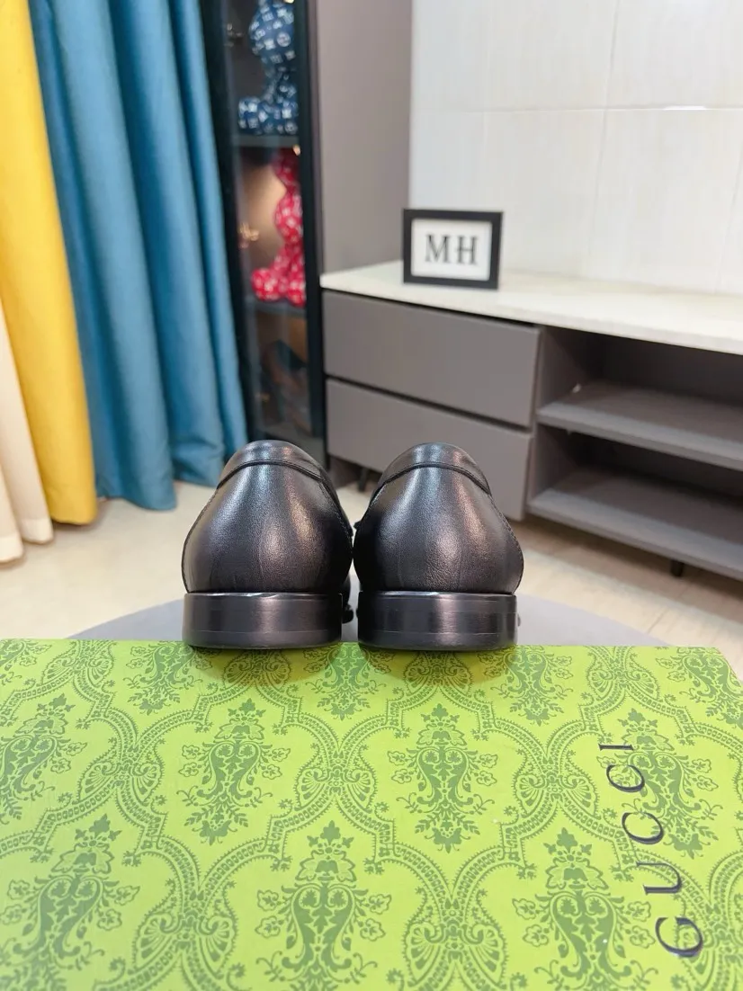 Men's Men's Shoes 💰480🌹🌹【GUCCI】The most popular classic Gucci leather shoes. Synchronized with the official website, the upper is made of Italian first-layer cowhide ➕cowhide lining, with unique brand and unique craftsmanship. Highlighting the hot style of the new year. Stop hesitating, stop wandering, get it now. Number: 38--44